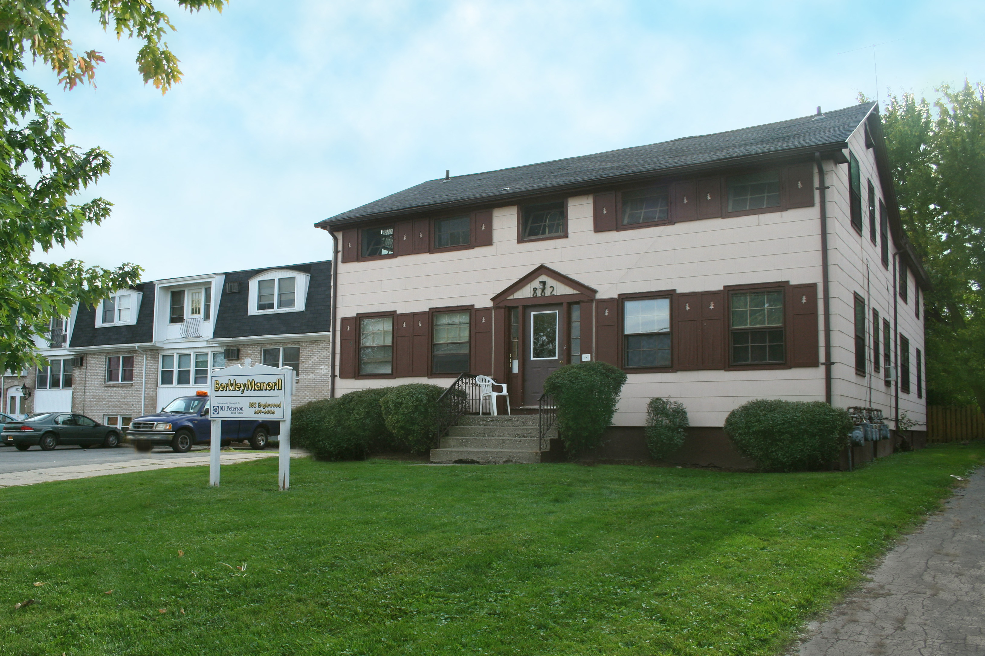 Englewood Apartments | Kenmore Apartments for Rent