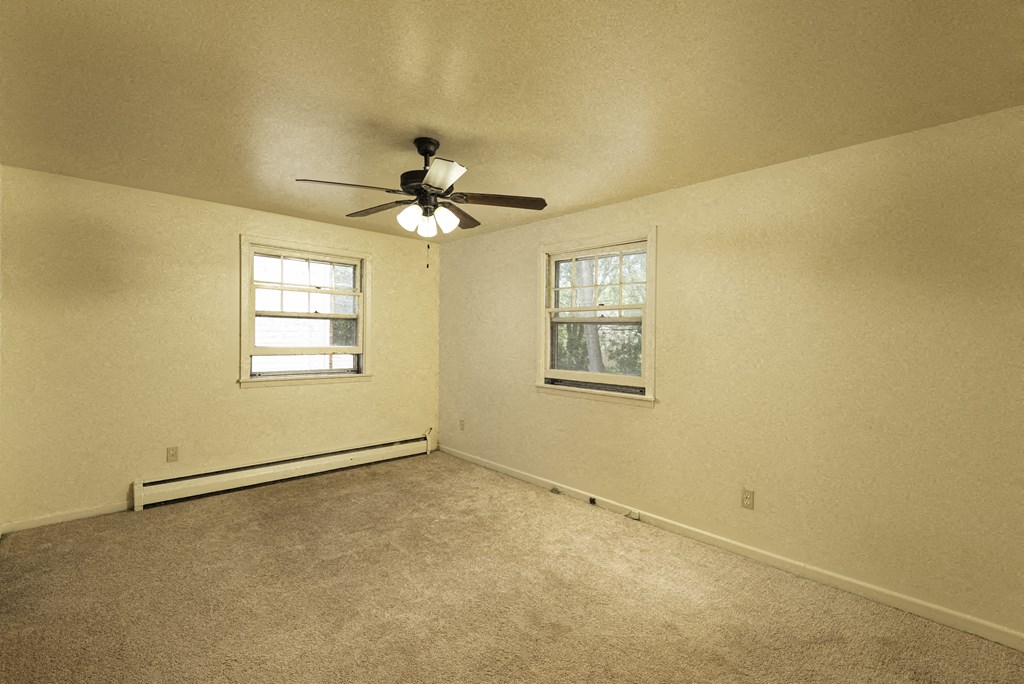 18 Segsbury Road Studio House for Rent - Photo Gallery 4