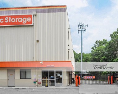 Storage Units for Rent available at 1107 Goethals Road North, Staten Island, NY 10303 Photo Gallery 1