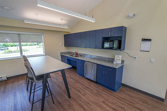 Parkside Houses – One to Four-bedroom, One to One and a Half-Bath Units – Amherst, NY – Off Street Parking – UB North – Swimming Pool – Tennis Court - Cable/Internet Ready - In-unit Laundry