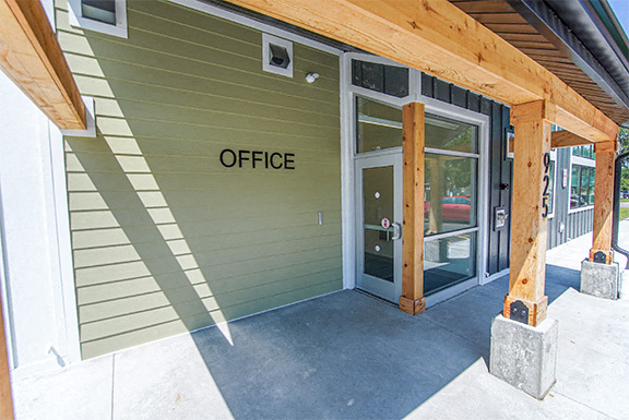 Parkside Houses – One to Four-bedroom, One to One and a Half-Bath Units – Amherst, NY – Off Street Parking – UB North – Swimming Pool – Tennis Court - Cable/Internet Ready - In-unit Laundry