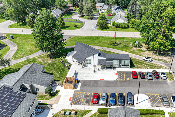 Parkside Houses – One to Four-bedroom, One to One and a Half-Bath Units – Amherst, NY – Off Street Parking – UB North – Swimming Pool – Tennis Court - Cable/Internet Ready - In-unit Laundry