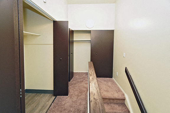 Parkside Houses - One to Four-bedroom, One to One and a Half-Bath Units – Amherst, NY – Williamsville North School District - Closets – Appliances Included - In-unit Laundry - UB North  – Cable/Intern