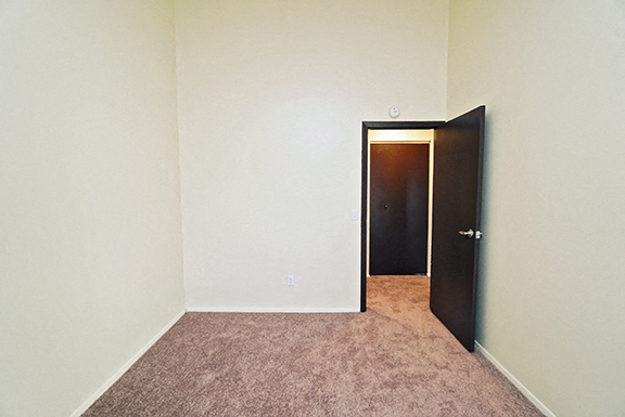 Parkside Houses - One to Four-bedroom, One to One and a Half-Bath Units – Amherst, NY – Williamsville North School District – Carpeting and Vinyl Plank Flooring – Master – Master Bath – Closets – Extr