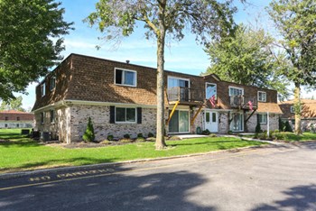 Liberty Square Apartments 4363 Chestnut Ridge Road 4 Amherst Ny Rentcafe Liberty Square Apartments 4363 Chestnut Ridge Road 4 Amherst Ny Rentcafe