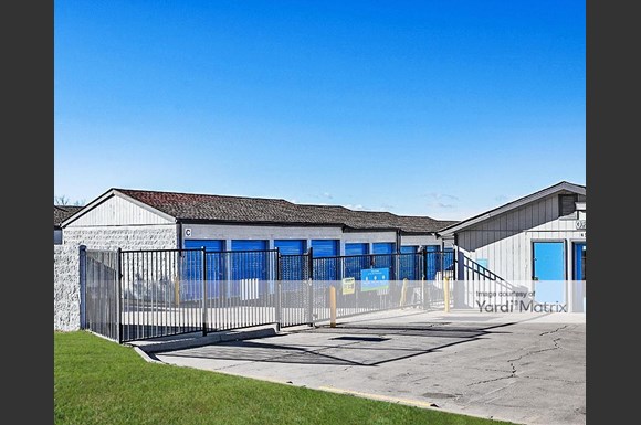 Smartstop Self Storage 435 Airport Blvd Aurora Rentcafe