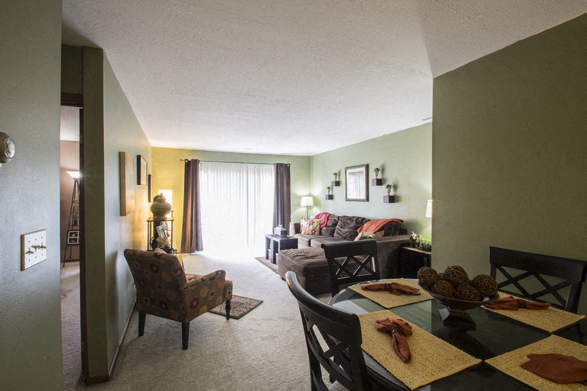 London Square Apartments