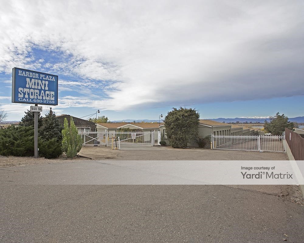 Storage Units for Rent available at 4411 South Parker Road, Aurora, CO 80015 - Photo Gallery 1