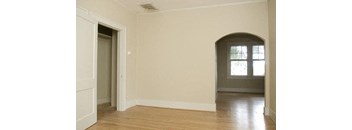 1 Bedroom/ 1 Bathroom