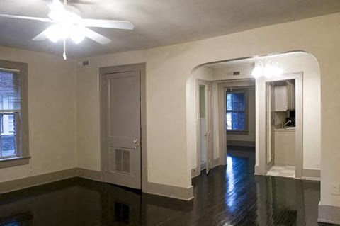 2312 Highland Avenue South 1 Bed Apartment for Rent - Photo Gallery 10