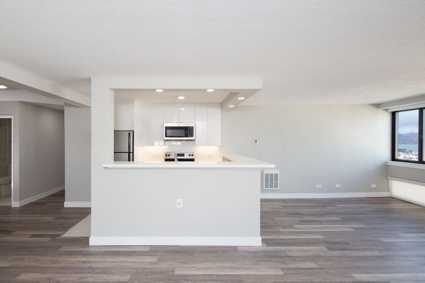 2000 Broadway Street Apartments