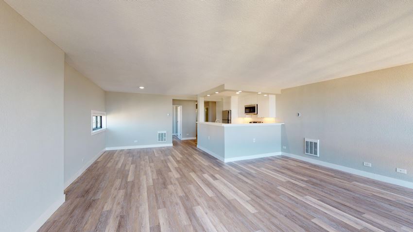 2000 Broadway Street Apartments