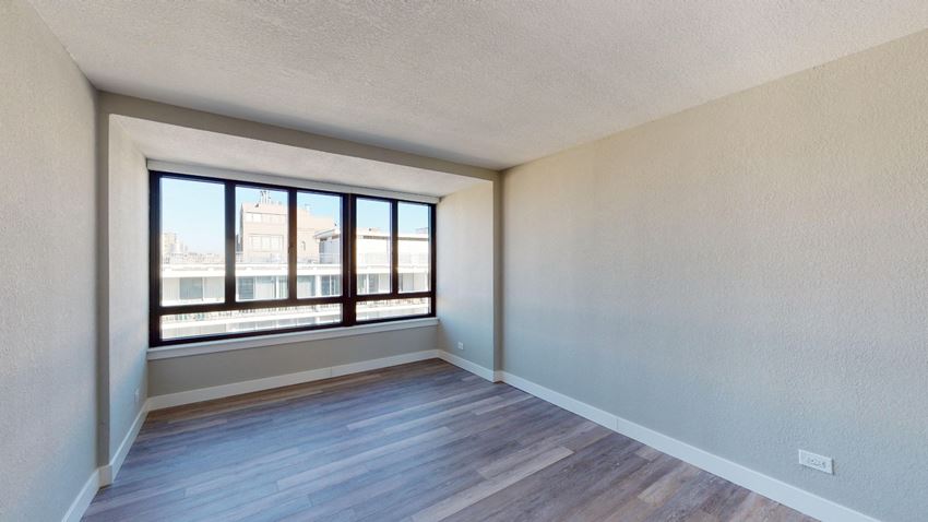 2000 Broadway Street Apartments