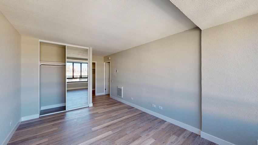 2000 Broadway Street Apartments