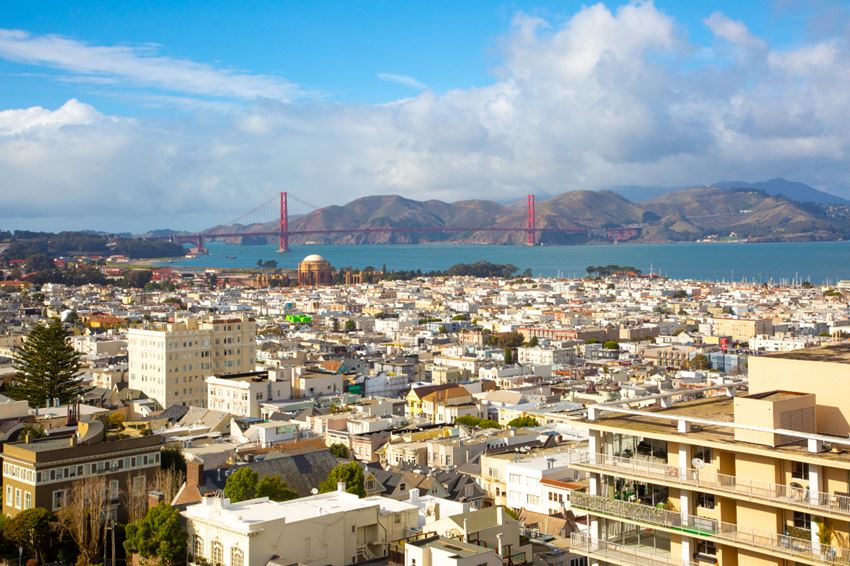 2000 Broadway Street Apartments