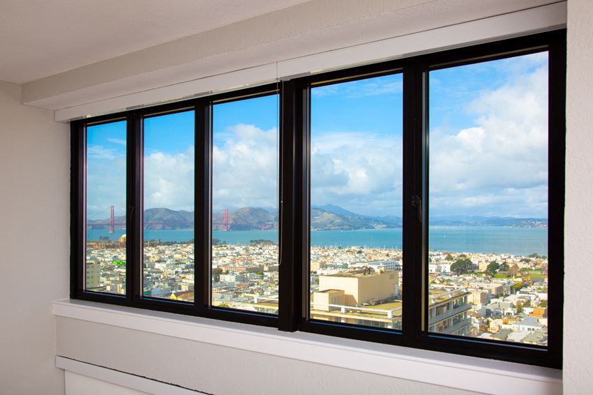 2000 Broadway Street Apartments