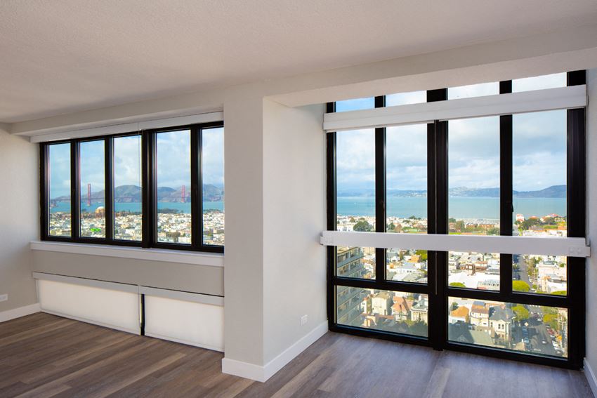 2000 Broadway Street Apartments