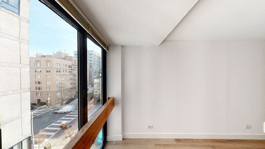 2000 Broadway Street Apartments