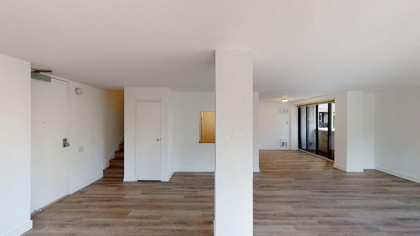 2000 Broadway Street Apartments