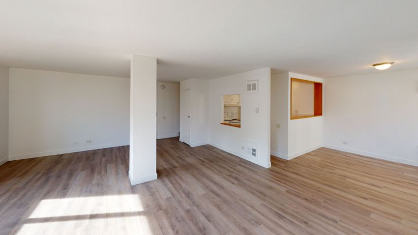 2000 Broadway Street Apartments