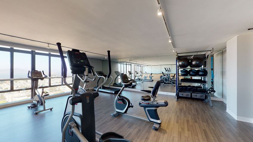 2000 Broadway Street Apartments