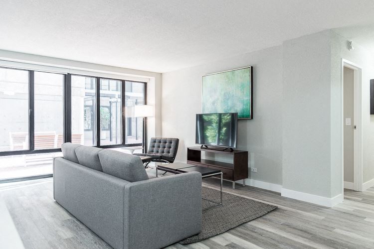 2000 Broadway Street Apartments