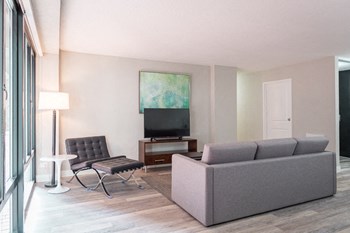2000 Broadway Street Studio-3 Beds Apartment for Rent - Photo Gallery 5