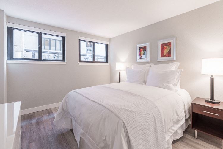 2000 Broadway Street Apartments