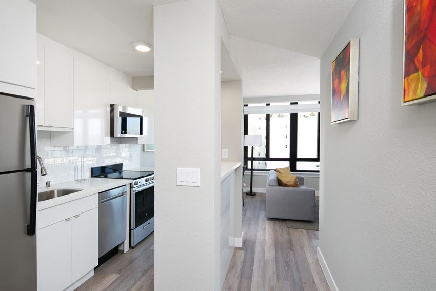 2000 Broadway Street Apartments