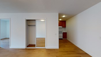 2130 Stockton Street 1 Bed Apartment for Rent - Photo Gallery 4