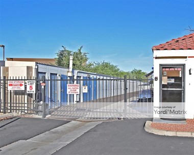Storage Units for Rent available at 13982 North 67Th Avenue, Glendale, AZ 85306