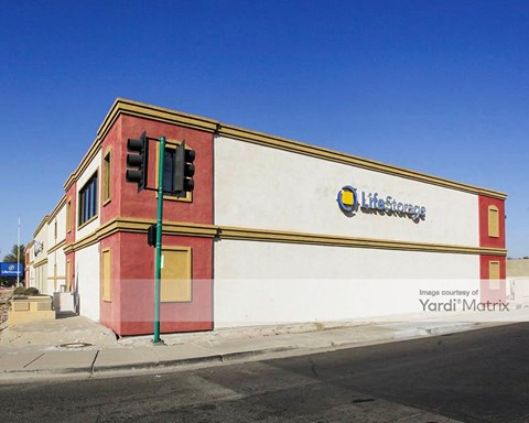 Storage Units for Rent available at 1928 East Bell Road, Phoenix, AZ 85022