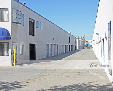 Storage Units for Rent available at 5961 Santa Fe Avenue, Huntington Park, CA 90255 Photo Gallery 1