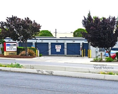 Storage Units for Rent available at 24801 Industrial Blvd, Hayward, CA 94545 Photo Gallery 1