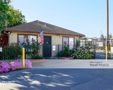 Storage Units for Rent available at 38491 Fremont Blvd, Fremont, CA 94536