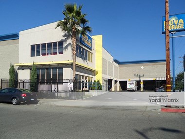 Storage Units for Rent available at 13129 South Figueora Street, Los Angeles, CA 90061 Photo Gallery 1