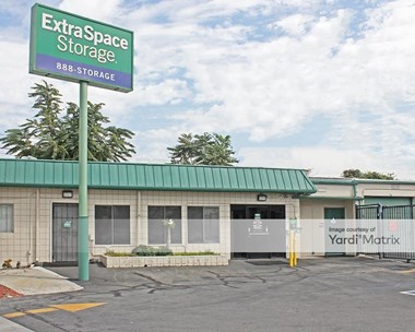 Storage Units for Rent available at 5120 San Fernando Road, Glendale, CA 91204 Photo Gallery 1