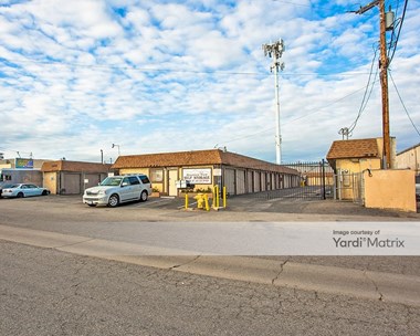 Storage Units for Rent available at 650 Mountain View Avenue, Oxnard, CA 93030 Photo Gallery 1
