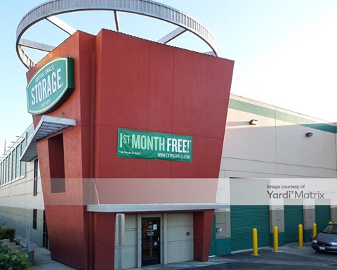Storage Units for Rent available at 12360 Foothill Blvd, Sylmar, CA 91342