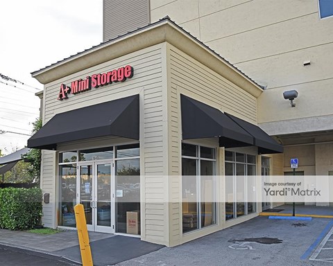 Storage Units for Rent available at 1640 NW 87Th Avenue, Doral, FL 33172