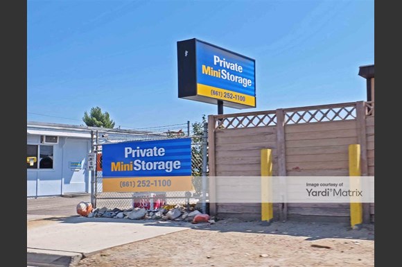 Private Mini Storage 20628 Santa Clara Street