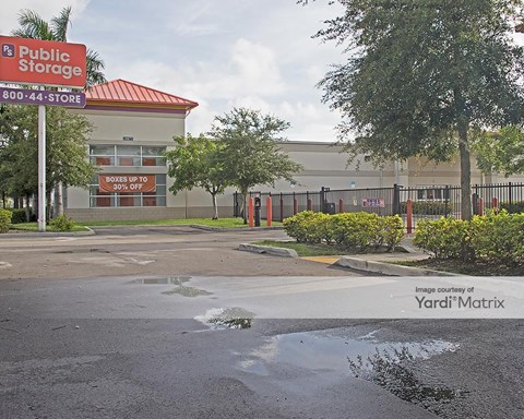 Storage Units for Rent available at 10855 NW 7Th Avenue, Miami, FL 33168