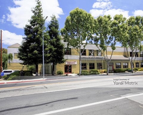 Storage Units for Rent available at 910 Lincoln Avenue, San Jose, CA 95126