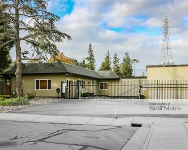 Storage Units for Rent available at 10655 Mary Avenue, Cupertino, CA 95014