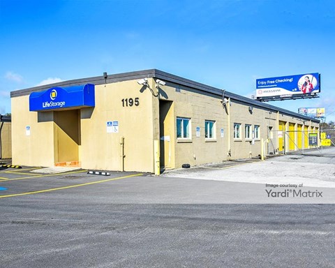 Storage Units for Rent available at 1195 Gresham Road, Marietta, GA 30062