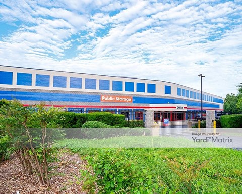 Storage Units for Rent available at 5329 Westbard Avenue, Bethesda, MD 20816