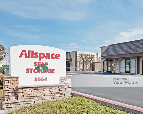 Storage Units for Rent available at 8564 Hamilton Avenue, Huntington Beach, CA 92646