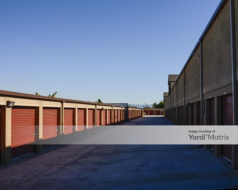 Storage Units for Rent available at 14400 Beach Blvd, Westminster, CA 92683