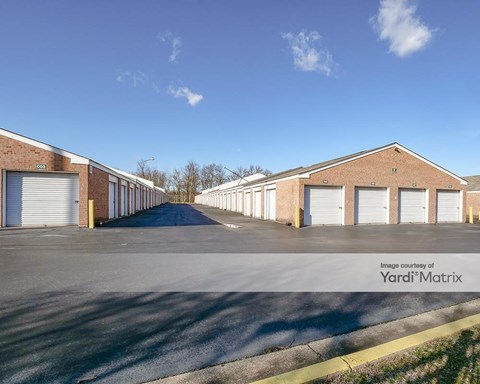 Storage Units for Rent available at 4551 Eisenhower Avenue, Alexandria, VA 22304