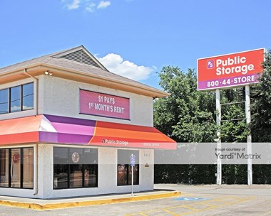 Storage Units for Rent available at 2861 Walnut Hill Lane, Dallas, TX 75229 Photo Gallery 1